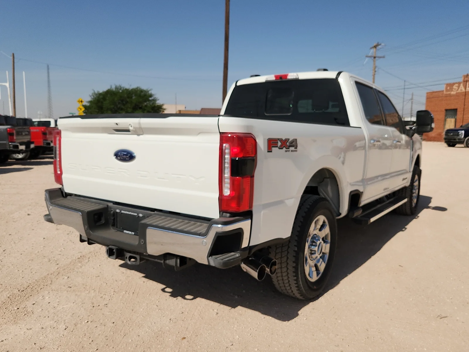 New 2026 Star White Metallic Tri-Coat Ford F-250® Lariat® image 7