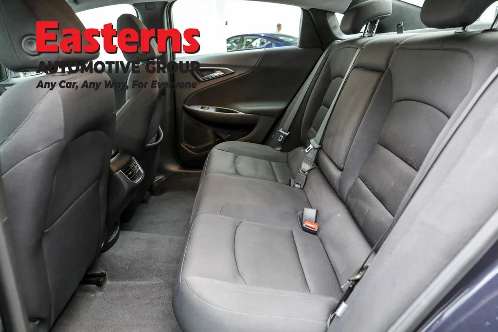 Used 2023 Gray Chevrolet LT image 21