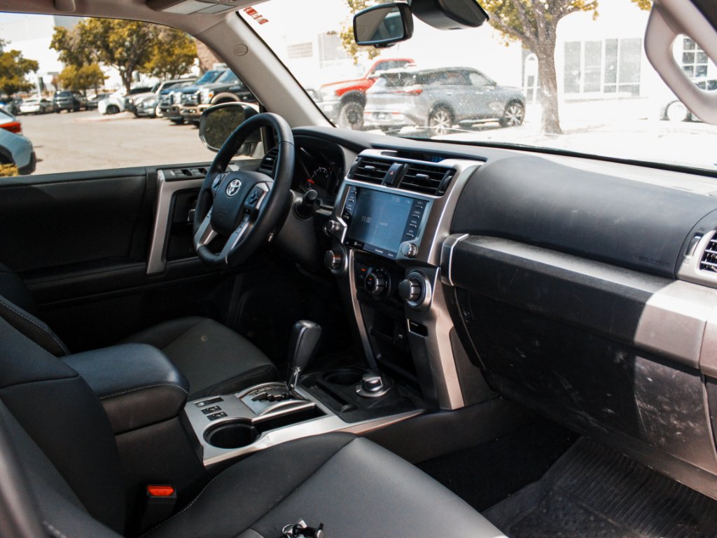 Used 2024 Ice Cap Toyota SR5 Premium image 29