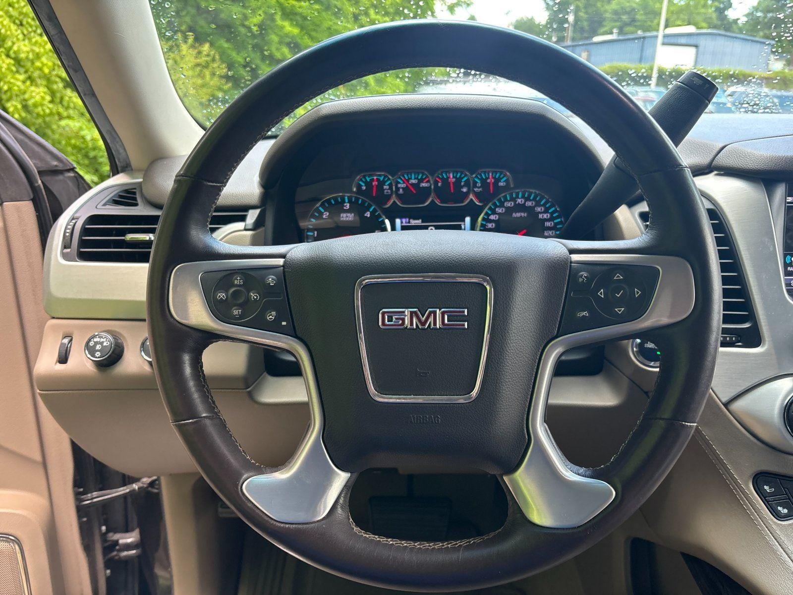 Used 2017 Iridium Metallic GMC SLT image 18