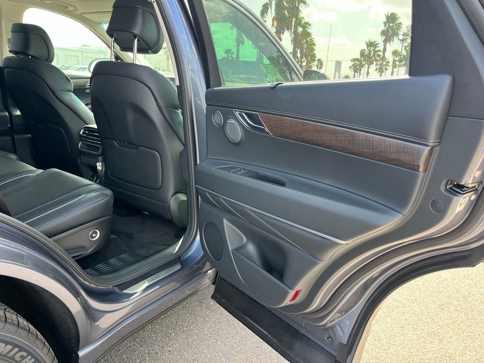 New 2027 Blue Genesis 2.5T ADVANCED image 19