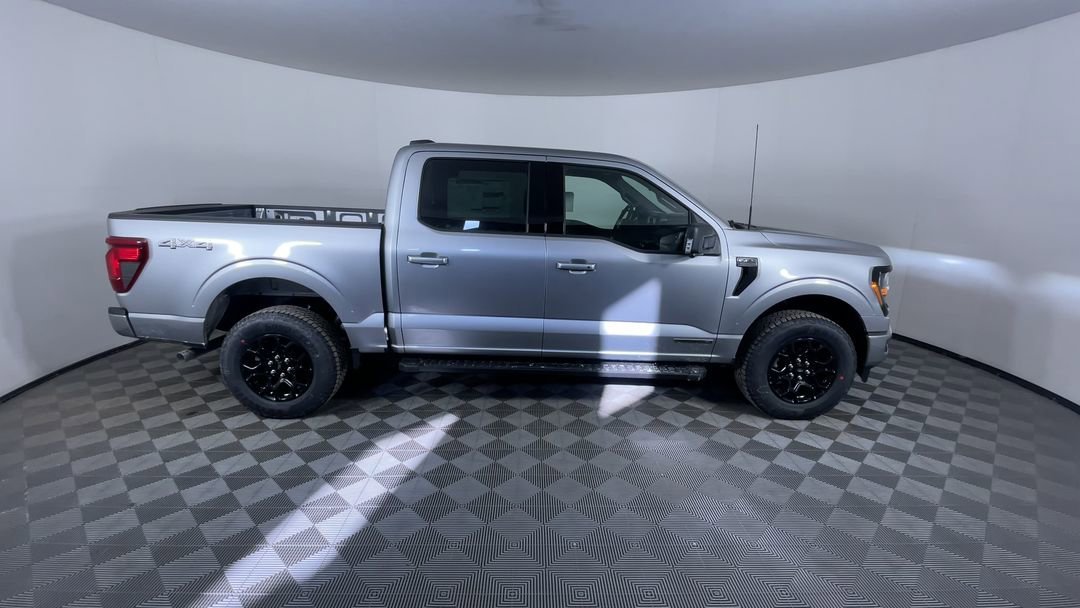 2025 Ford F-150 XLT - Photo 9