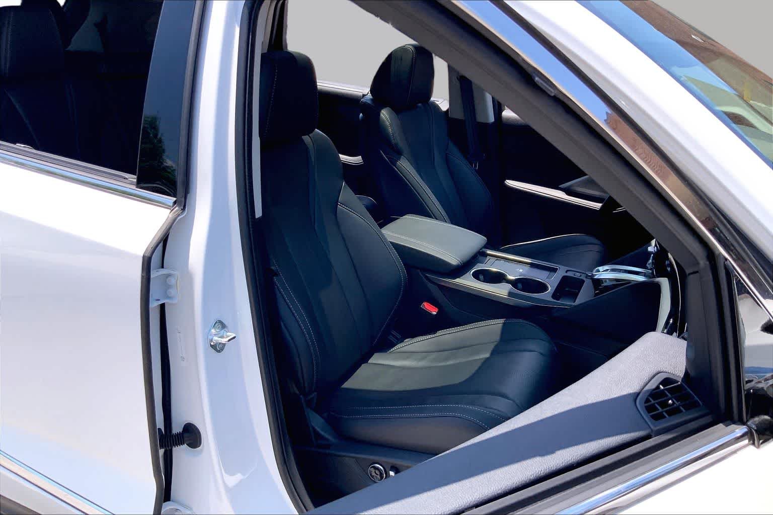 Used 2026 Platinum White Pearl Acura w/Technology Package image 9