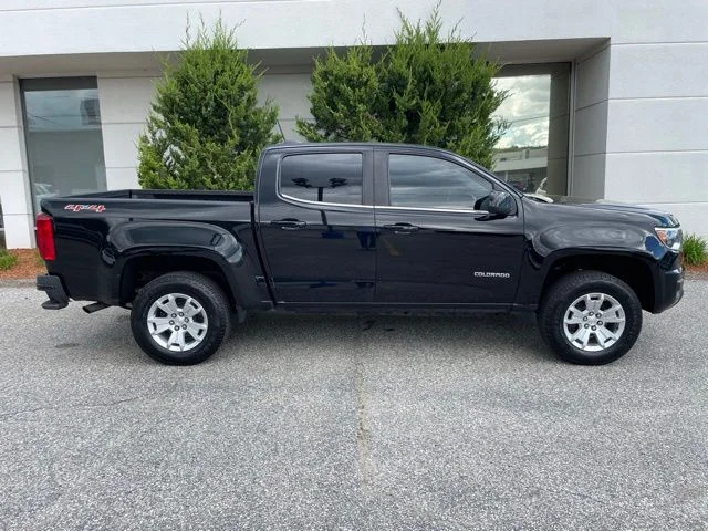 Used 2018 Black Chevrolet LT image 3