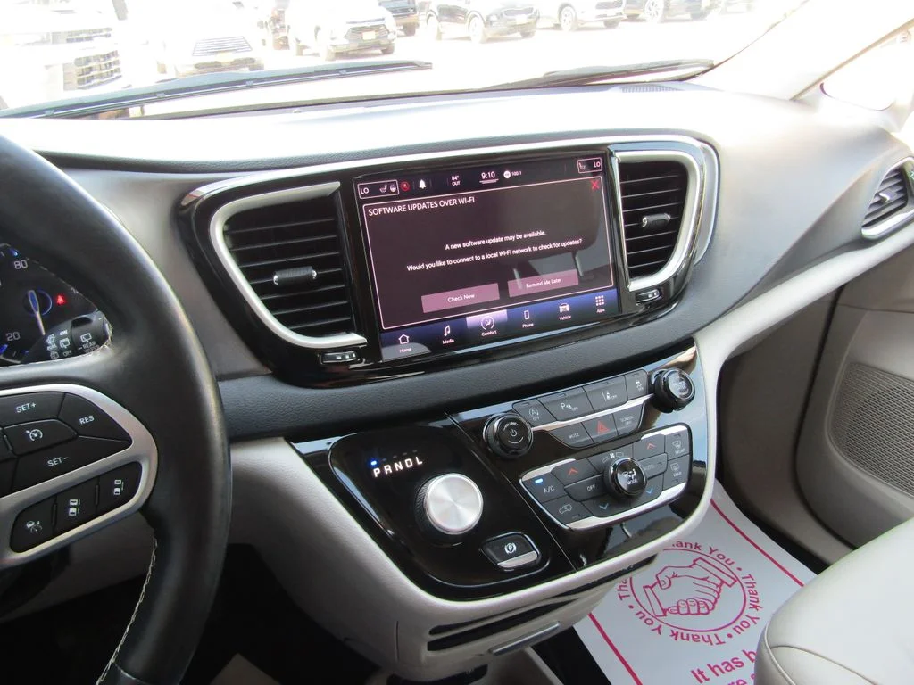 Used 2021 Gray Chrysler Touring L image 29