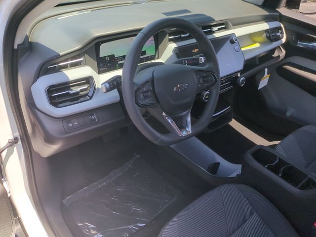 New 2027 Summit White Chevrolet LT image 12
