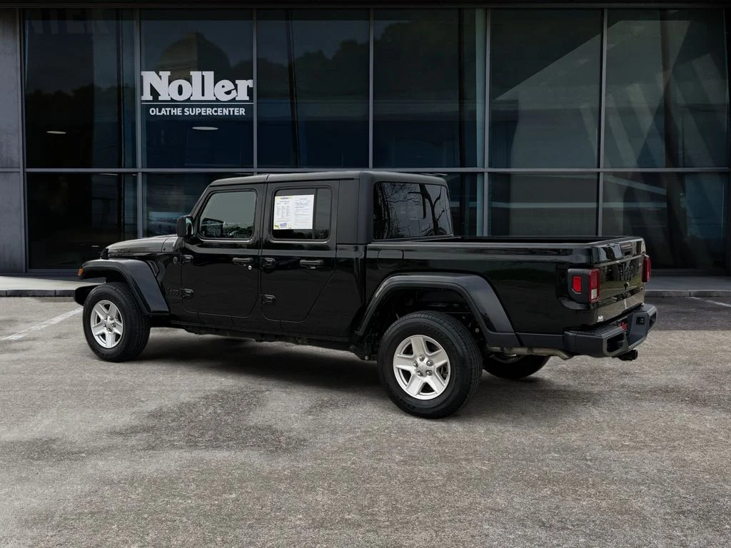 Certified Used 2022 Black Clearcoat Jeep Sport image 12