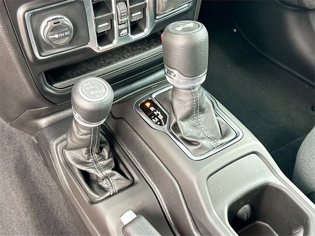 2025 Jeep Wrangler 4-Door Sport S - Photo 11
