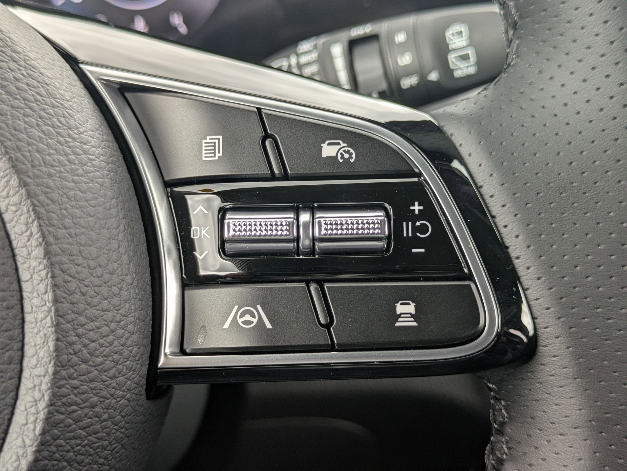 2026 Kia Seltos SX - Photo 17
