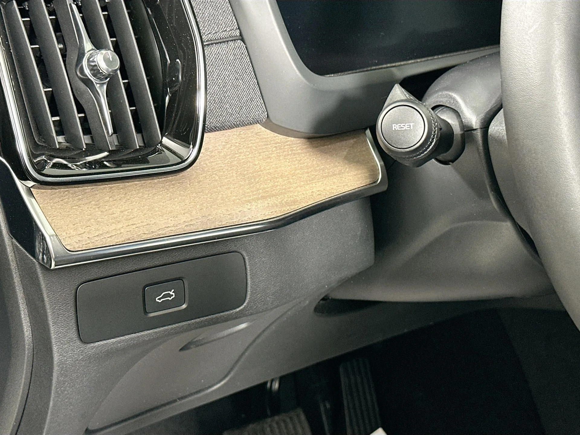 2026 Volvo XC90 Core - Photo 10