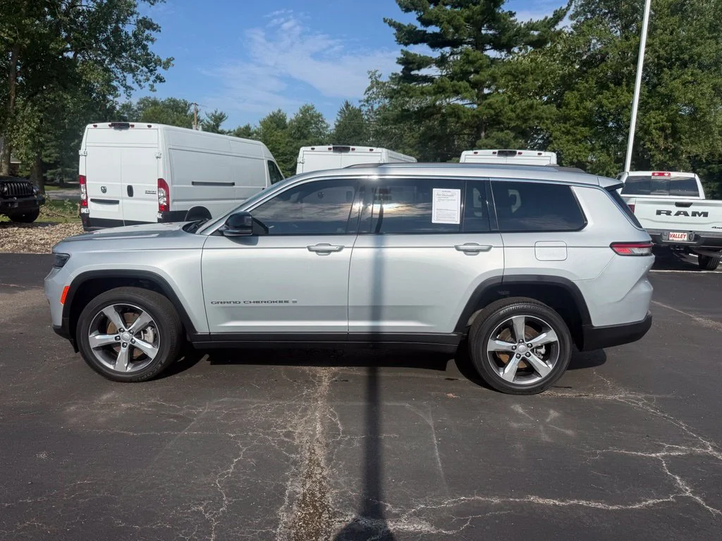 Certified Used 2021 Silver Zynith Jeep Limited image 7