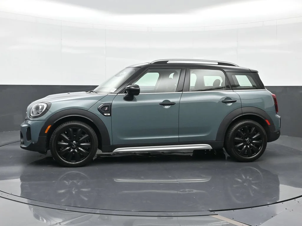 Used 2024 Green MINI Signature image 5