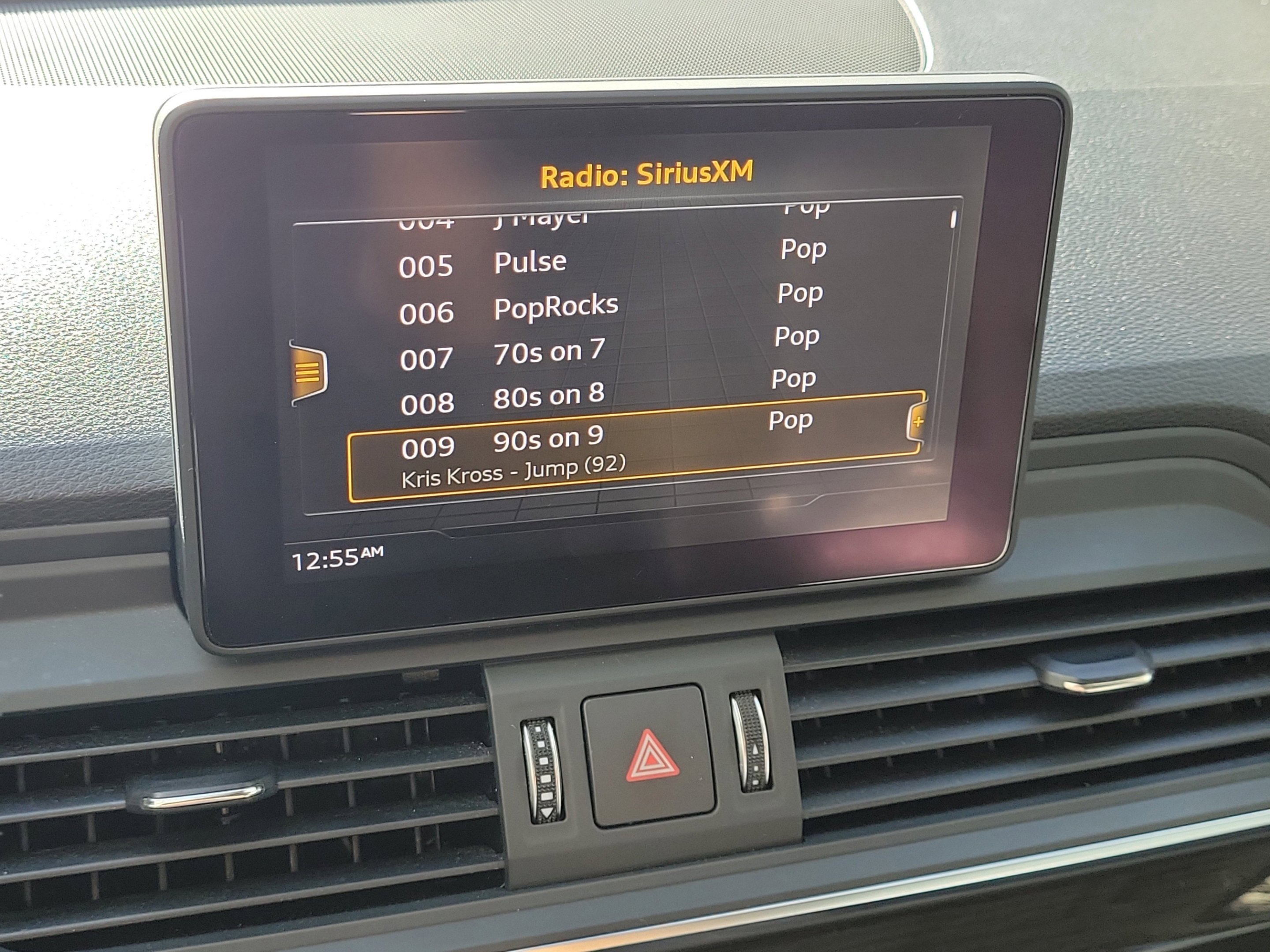 Used 2019  Audi Premium image 24