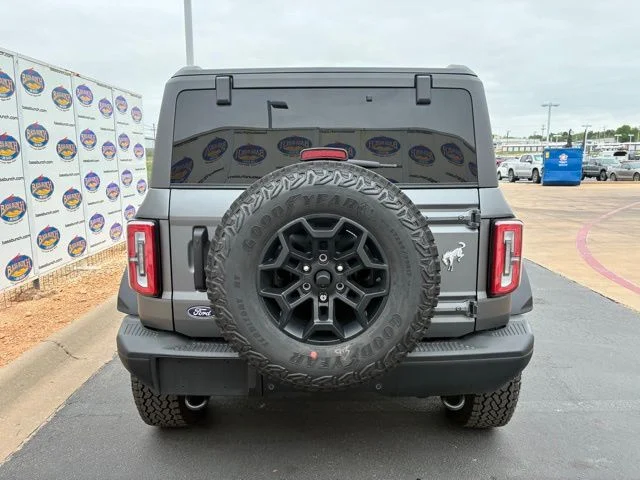 New 2026 Carbonized Gray Metallic Ford Badlands image 5