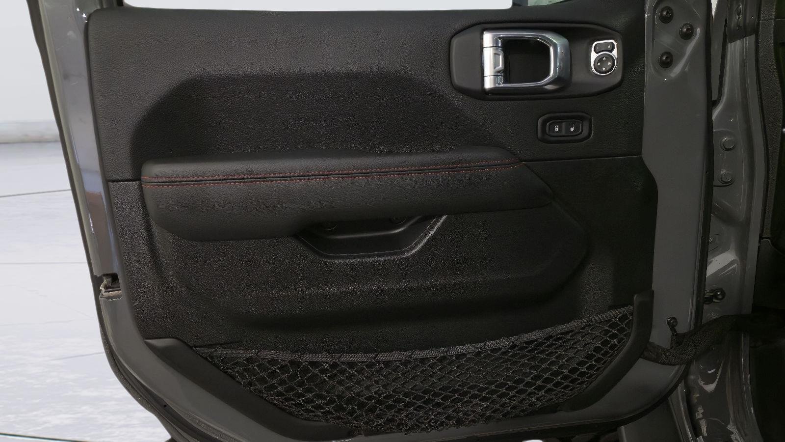 Used 2023 Sting-Gray Clearcoat Jeep Rubicon image 9