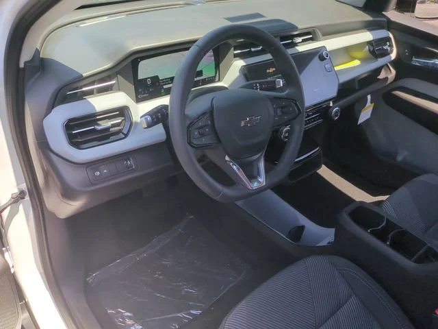 New 2027 Summit White Chevrolet LT image 12