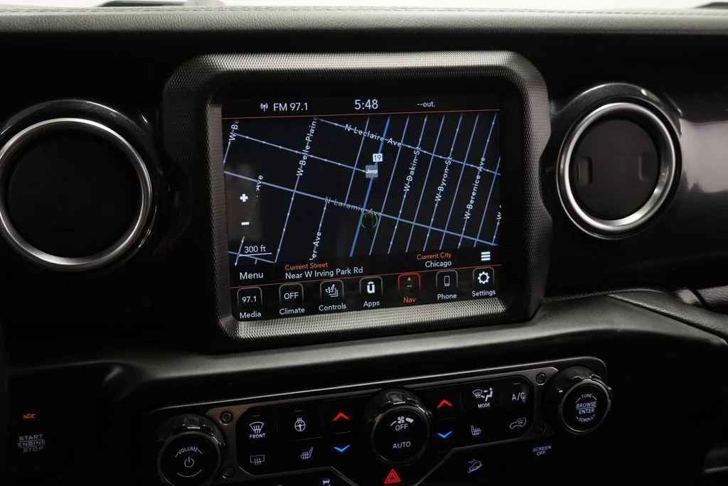Used 2021 Gray Jeep Unlimited Sahara Altitude image 32