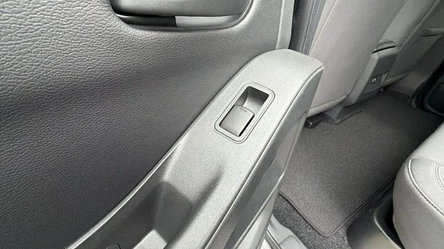 2026 Nissan Frontier SV - Photo 15