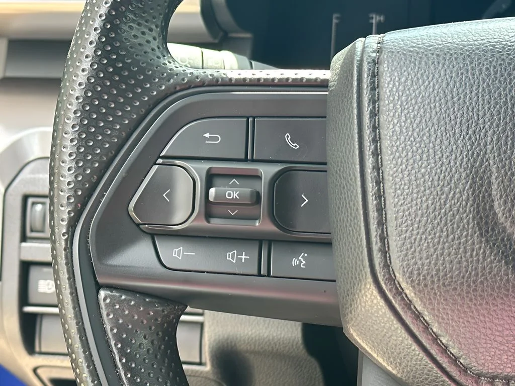 Used 2024 Blue Crush Metallic Toyota SR5 image 29
