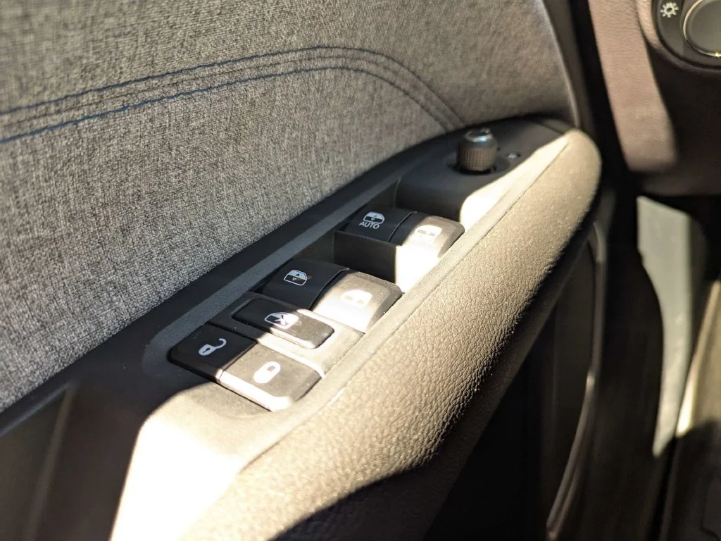 Used 2025 Silver Jeep Sport image 23