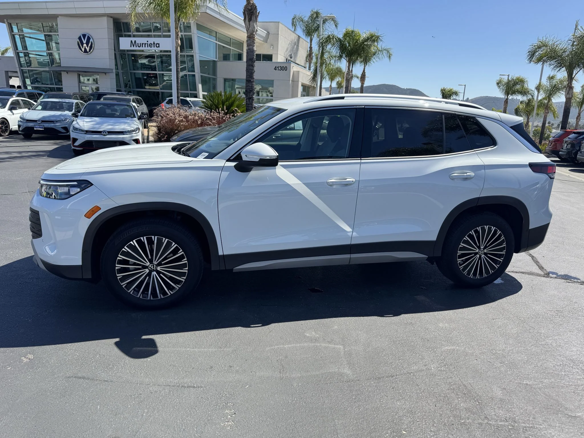 Used 2025 Pure White Volkswagen S image 6