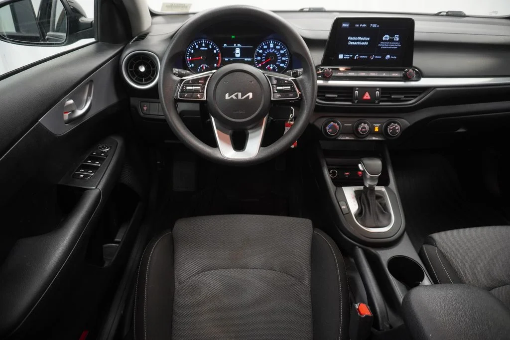 Used 2024 Black Kia LX image 22