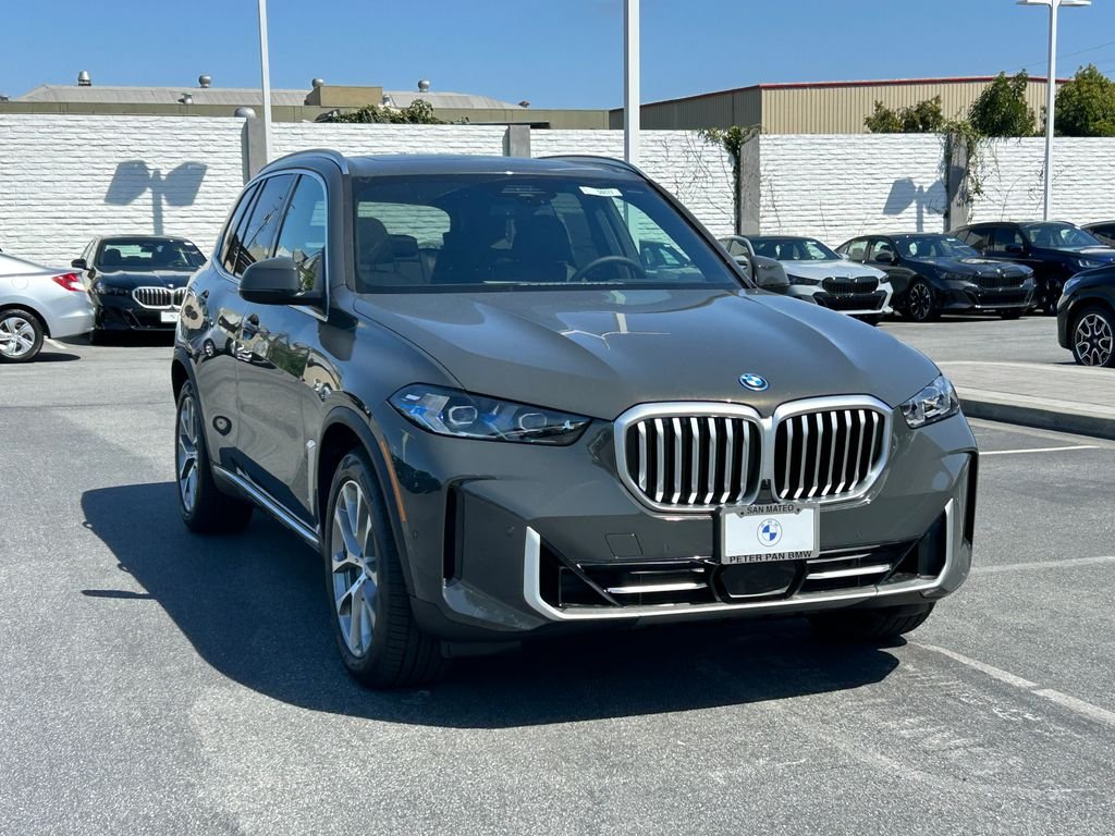 New 2026 Dravit Grey Metallic BMW xDrive50e image 7