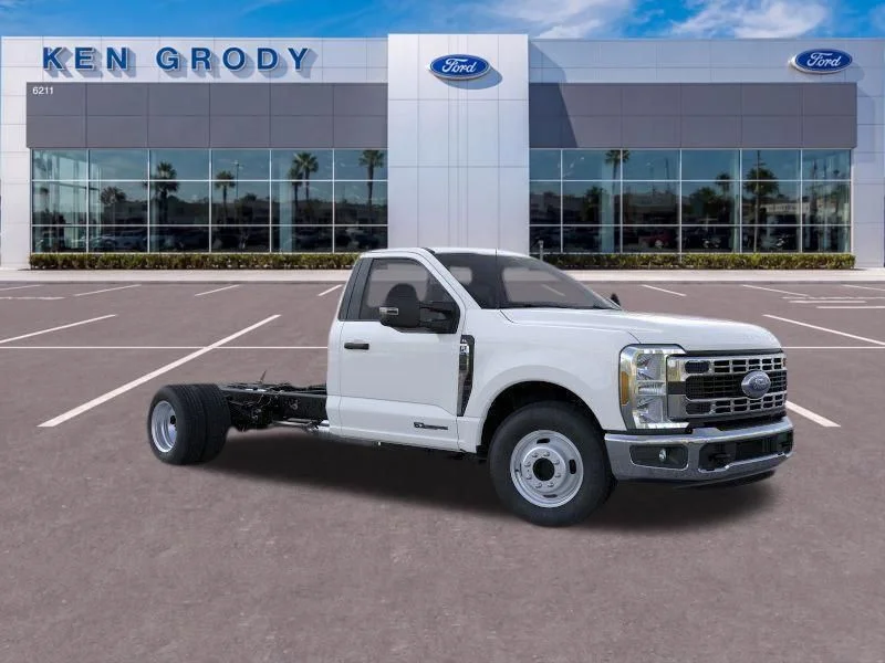2026 Ford F-350 XL Regular Cab 169-In DRW's photo