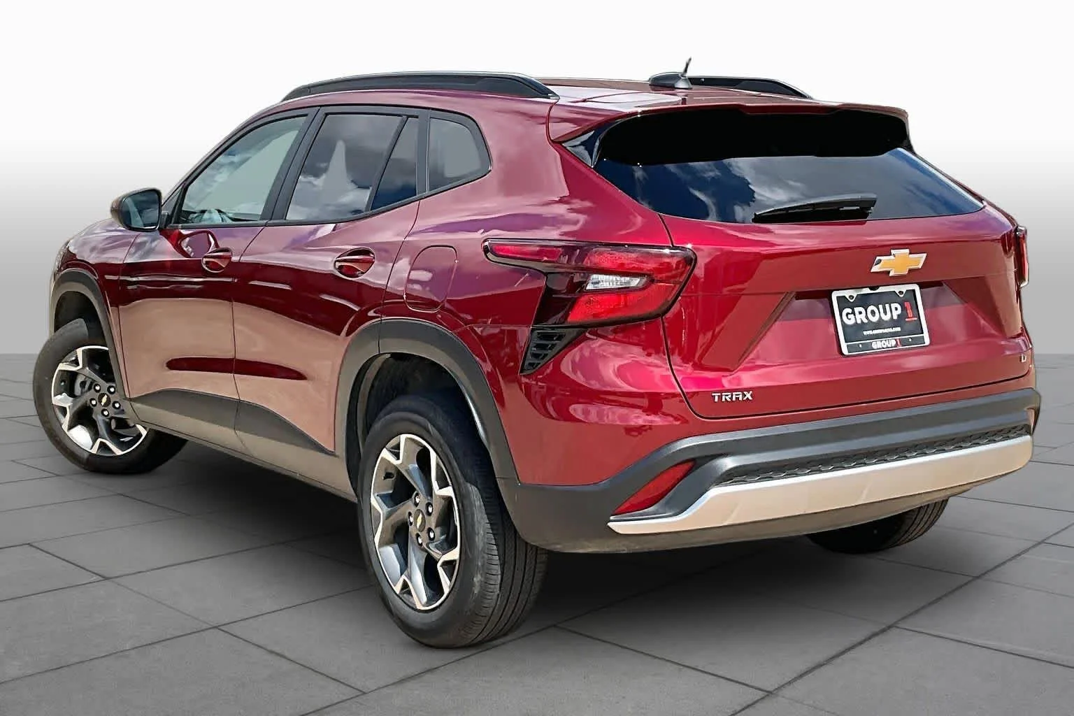 Used 2025 Crimson Metallic Chevrolet LT image 11
