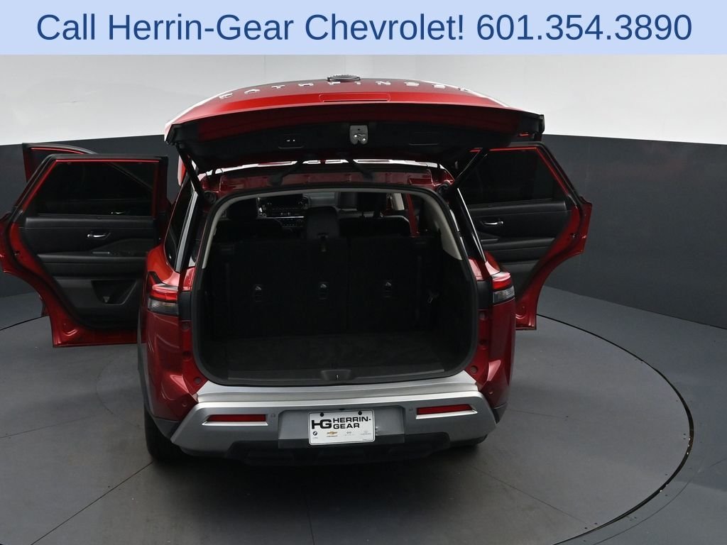 Used 2023 Red Nissan SL image 49