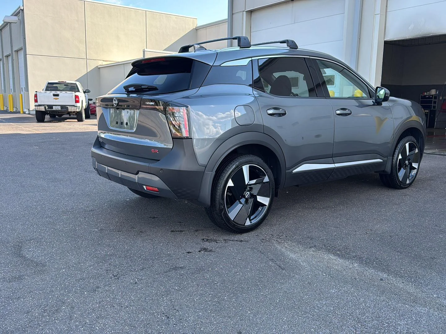 Used 2025 Gun Metallic Nissan SR image 5