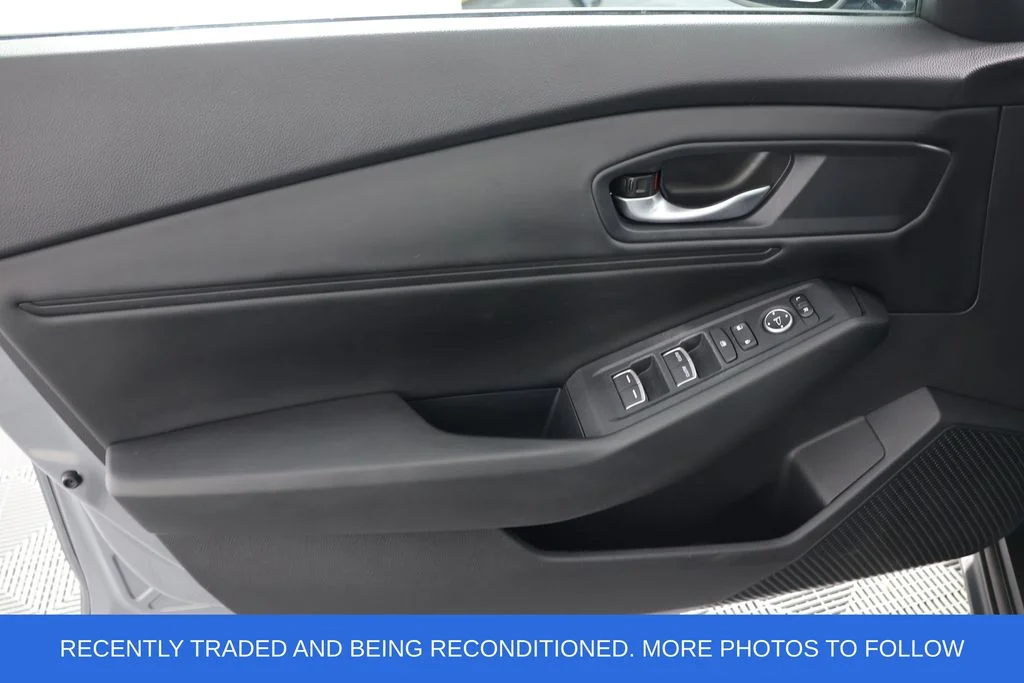 Used 2025 Gray Honda SE image 25