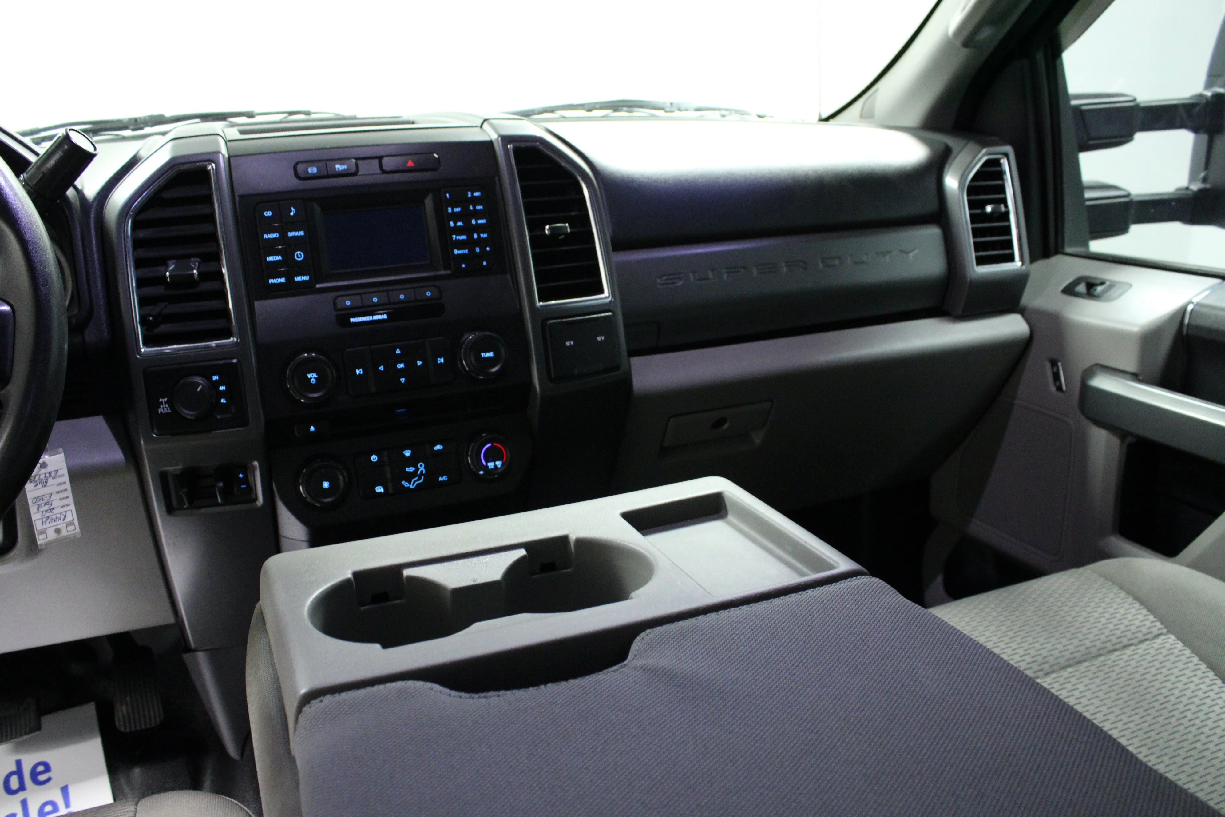 Used 2017 Blue Jeans Metallic Ford XLT image 18