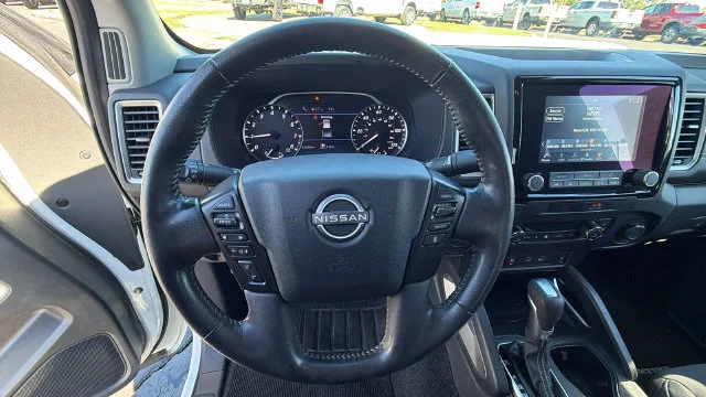 Used 2022 Glacier White Nissan SV image 26