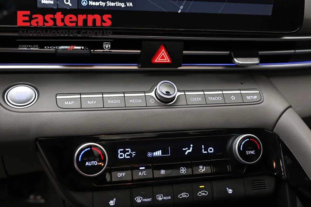 Used 2025 Gray Hyundai SEL Convenience image 19