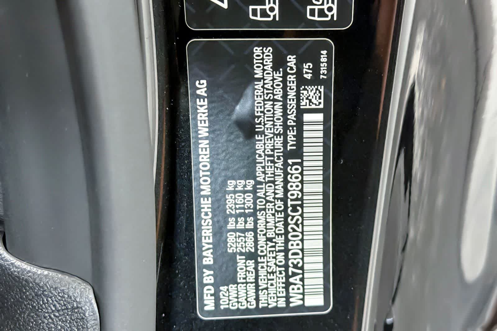 Used 2025 Black Sapphire Metallic BMW M440i xDrive image 28