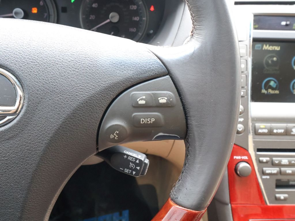 Used 2009 Red Lexus 350 image 23