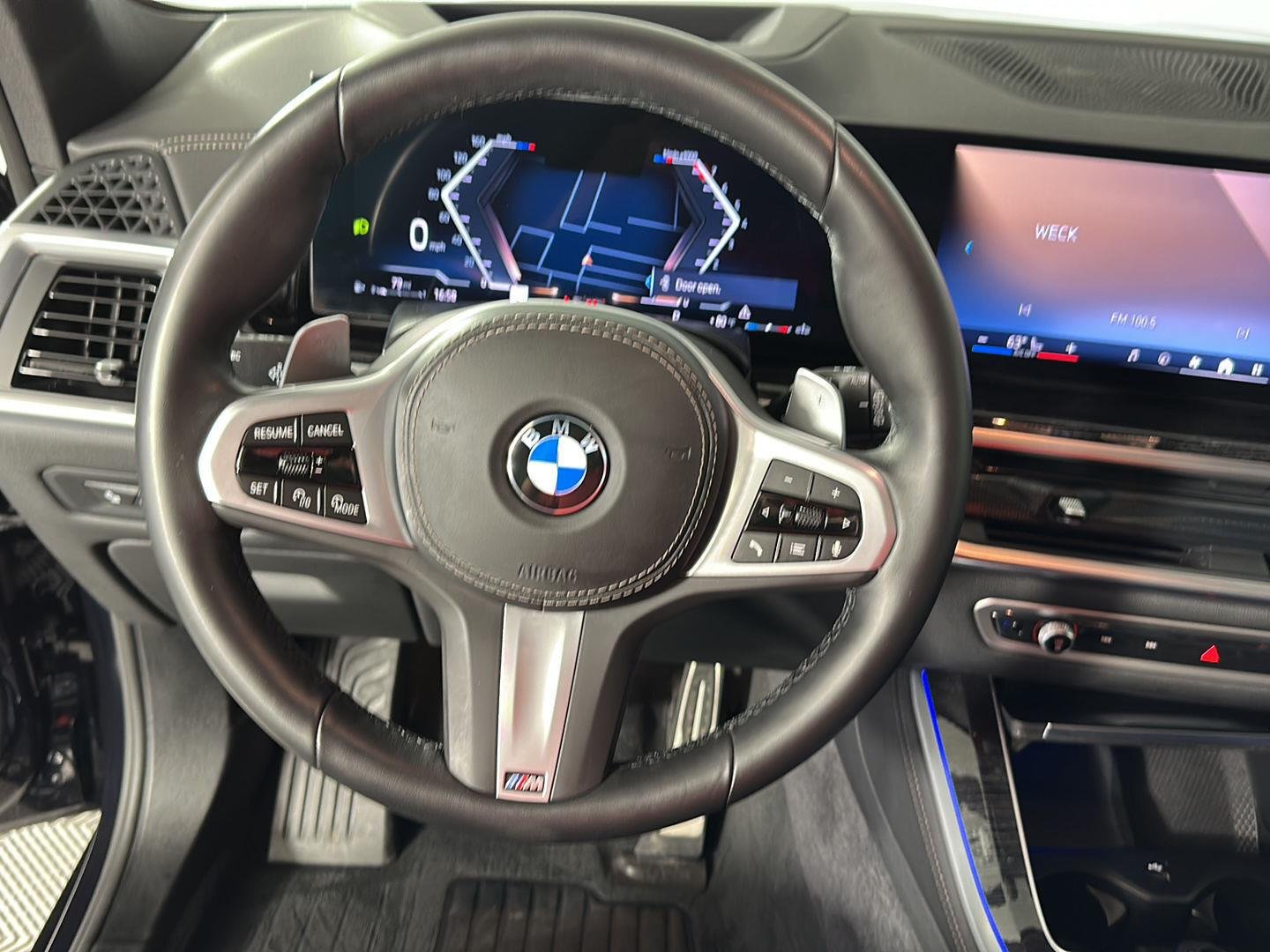 New 2026 Carbon Black Metallic BMW xDrive40i image 12