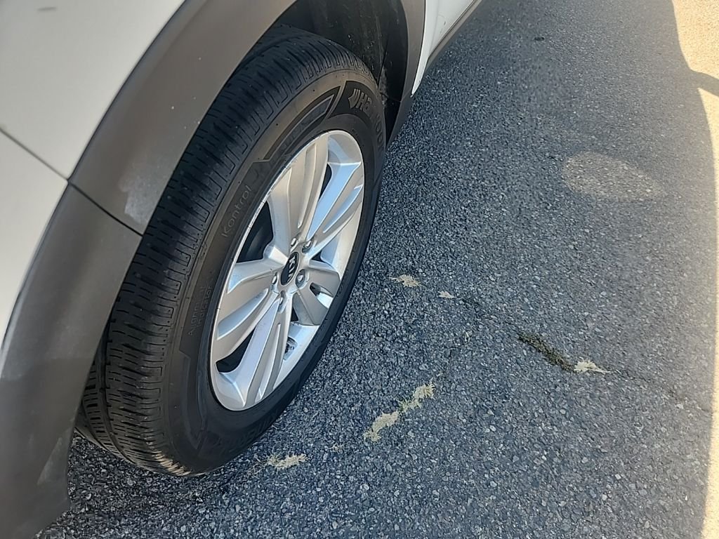Certified Used 2019 White Kia LX image 13