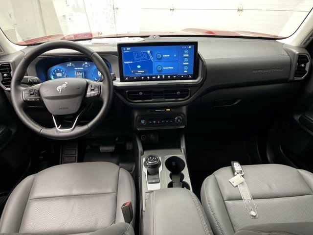 Used 2026 Ruby Red Metallic Tinted Clearcoat Ford Badlands image 4