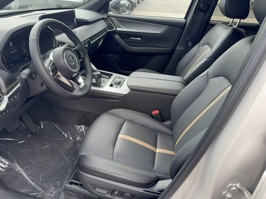New 2026 Platinum Quartz Metallic Mazda 3.3 Turbo S Premium Sport AWD image 9