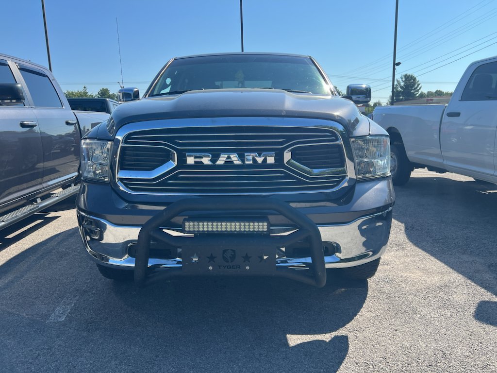Used 2018 Granite Crystal Metallic Clearcoat Ram Tradesman image 1
