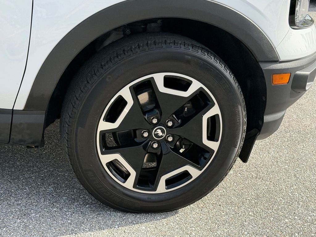 Used 2022 White Ford Outer Banks image 9