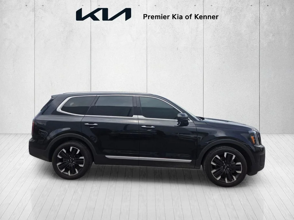 Used 2025 Black Kia SX image 5