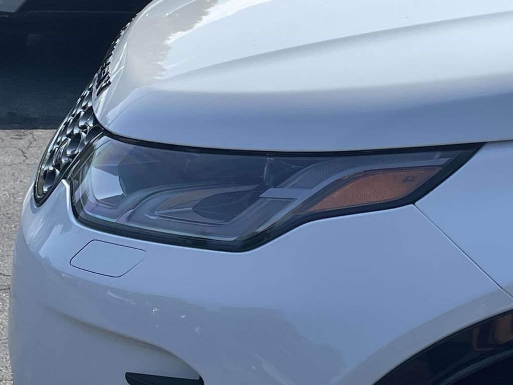 New 2026 Fuji White Land Rover Landmark image 7