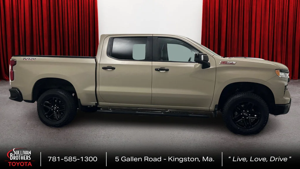 Used 2022 Beige Chevrolet LT Trail Boss image 4