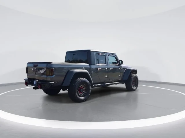 Used 2022 Gray Jeep Rubicon image 8