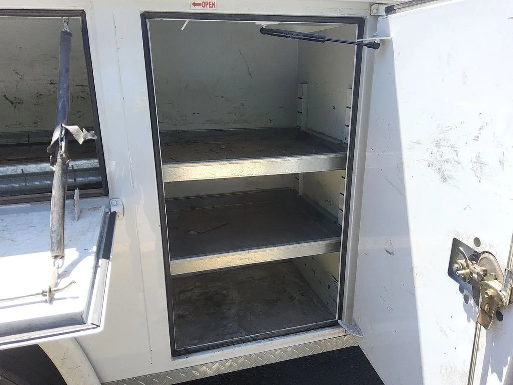 Used 2019 White Ford XL image 15