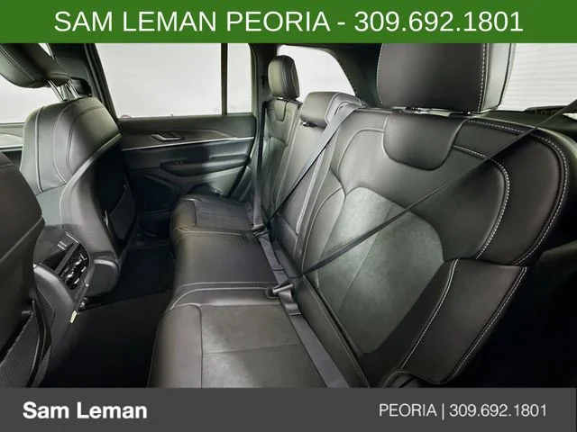 New 2026 Gray Jeep Altitude image 24