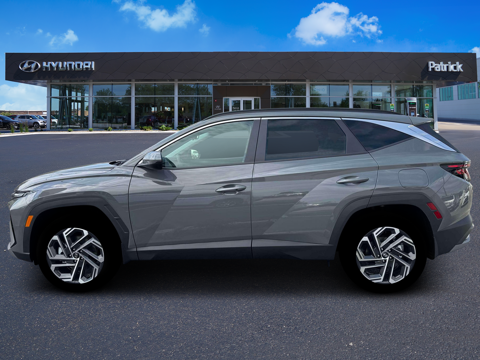 New 2026 Hampton Gray Hyundai SEL Plus image 3